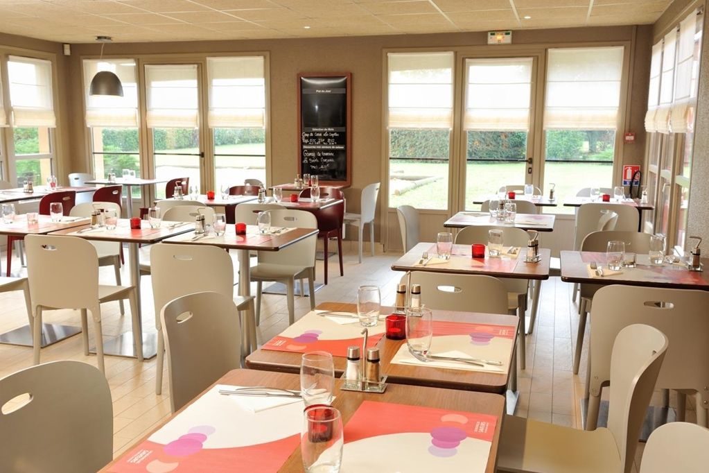 Kyriad Niort - La Creche Restaurante foto
